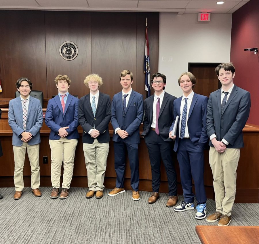 Mock Trial Team Looks Confidently Toward State